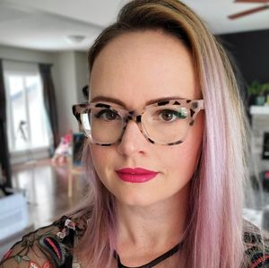 Meet your Posher, Kelly